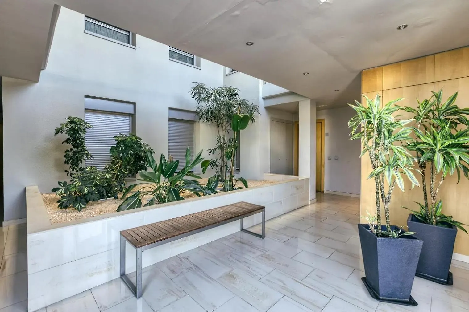 Apartament Amb Piscina I Zona Enjardinada 로지즈 0*,