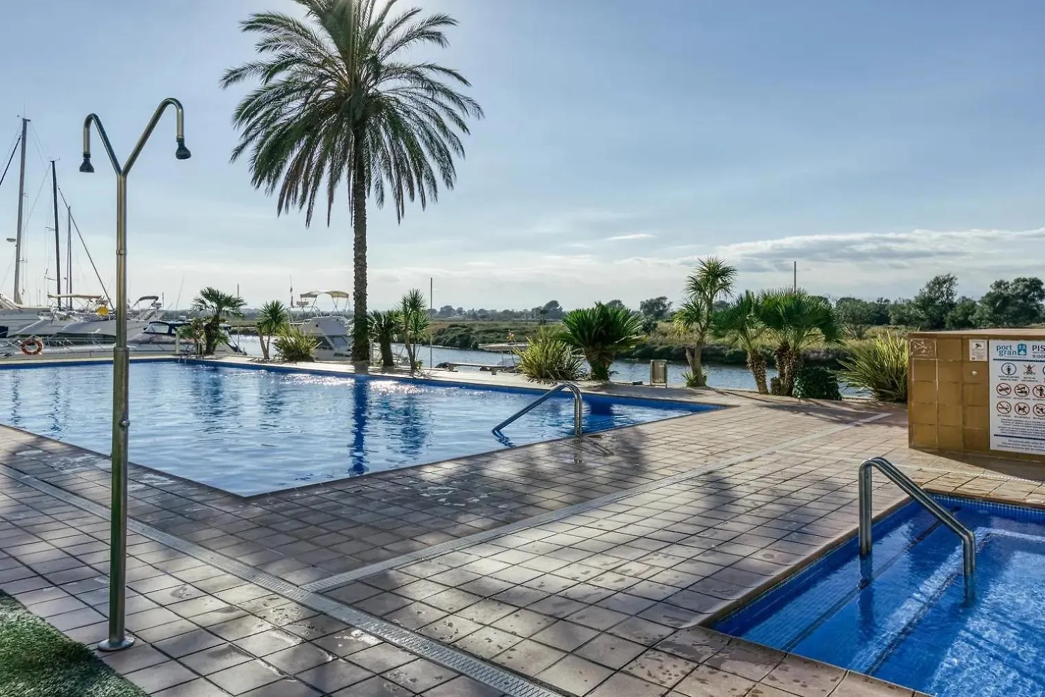 Apartament Amb Piscina I Zona Enjardinada Roses Appartement