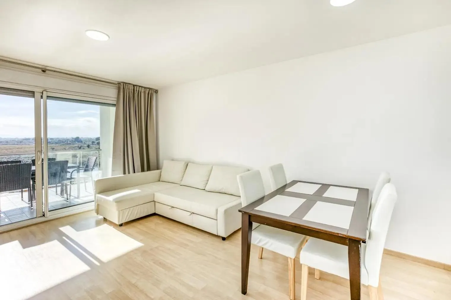 Apartament Amb Piscina I Zona Enjardinada 로지즈
